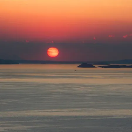Aegina Colors