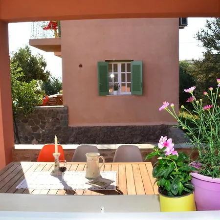 Villa Aegina Colors